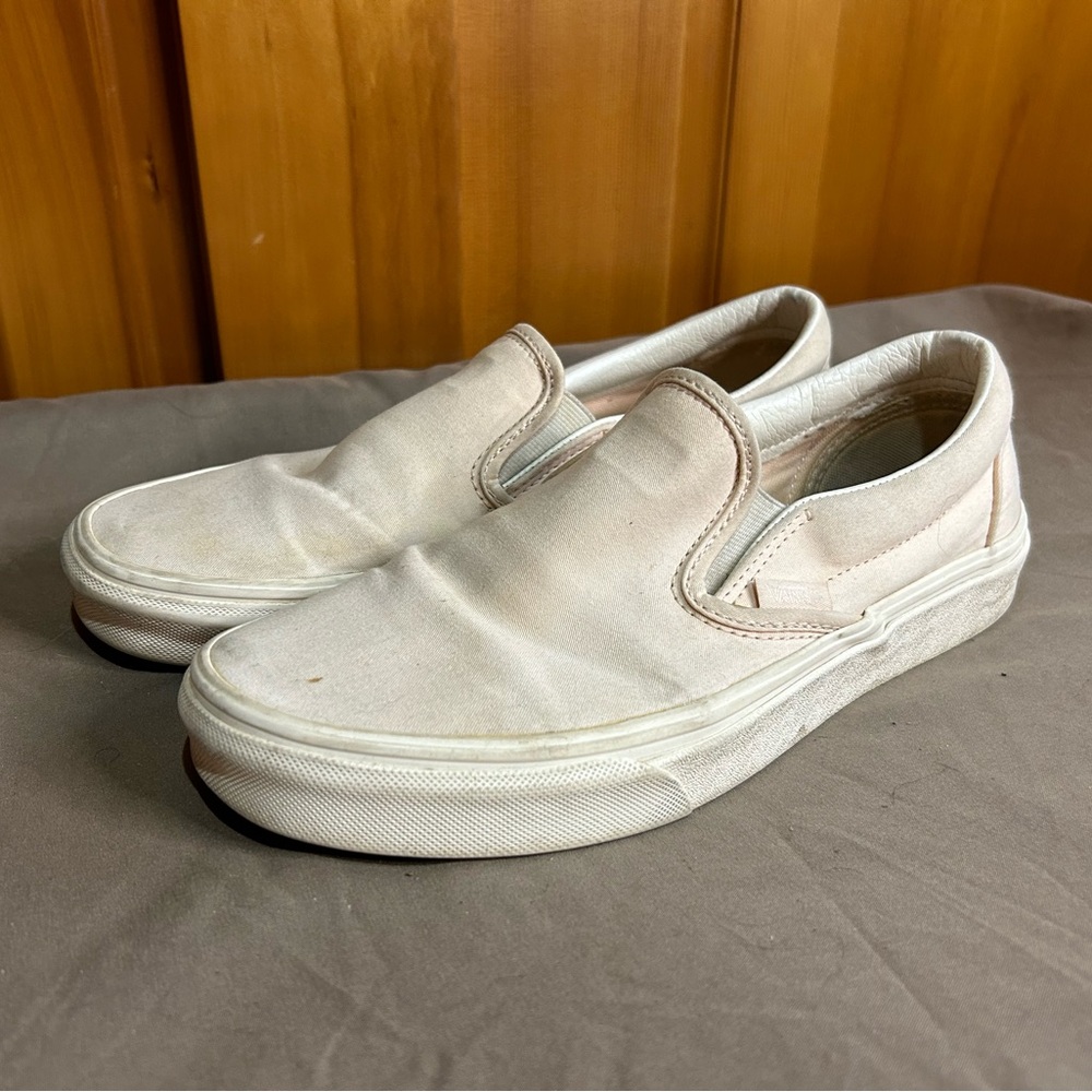 Blush Classic Slip-On Vans